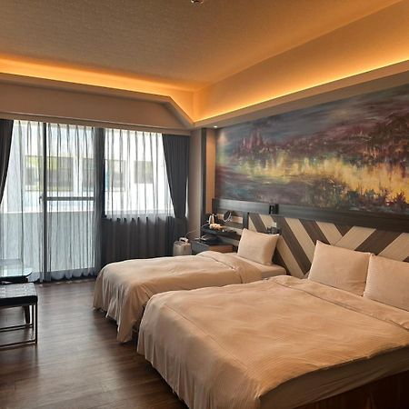 Weifeng Boutique Business Hotel - Zhanqian Branch Pingtung المظهر الخارجي الصورة