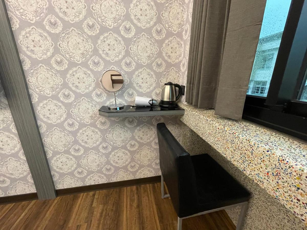 Weifeng Boutique Business Hotel - Zhanqian Branch Pingtung المظهر الخارجي الصورة