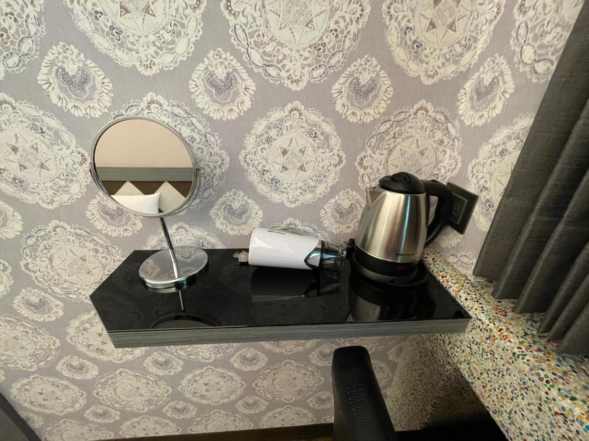 Weifeng Boutique Business Hotel - Zhanqian Branch Pingtung المظهر الخارجي الصورة